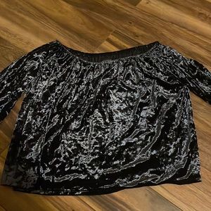 off the shoulders velour 3/4 sleeve top